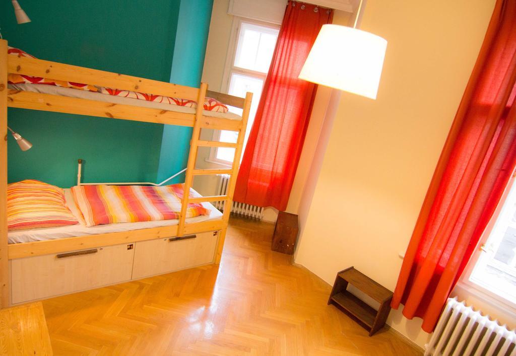 Goodmo House Hostel Budapest Phòng bức ảnh