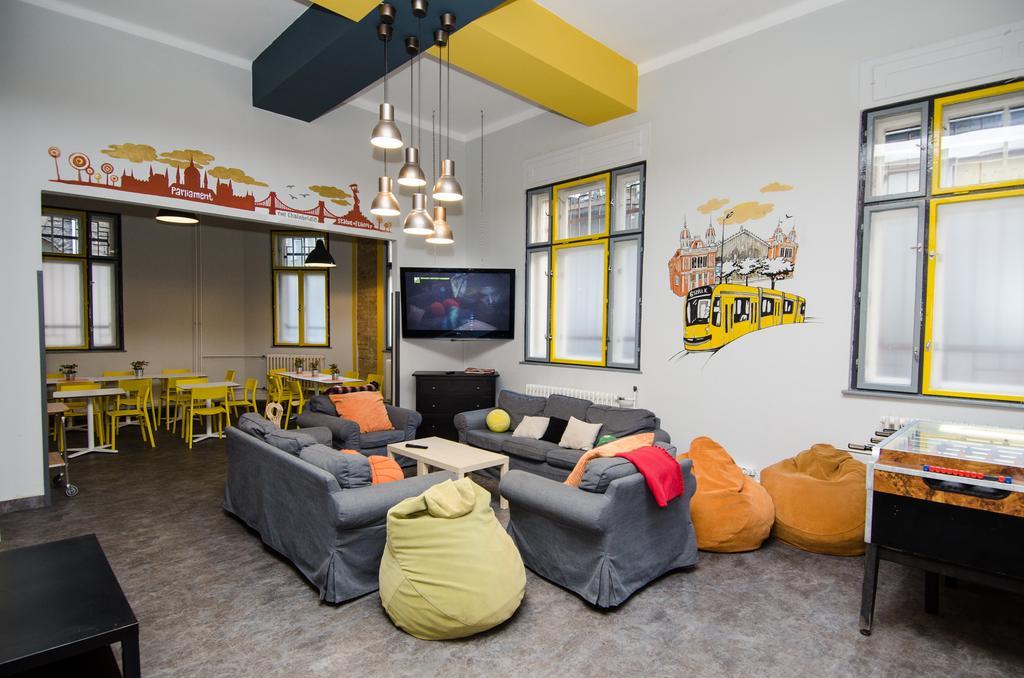 Goodmo House Hostel Budapest Ngoại thất bức ảnh