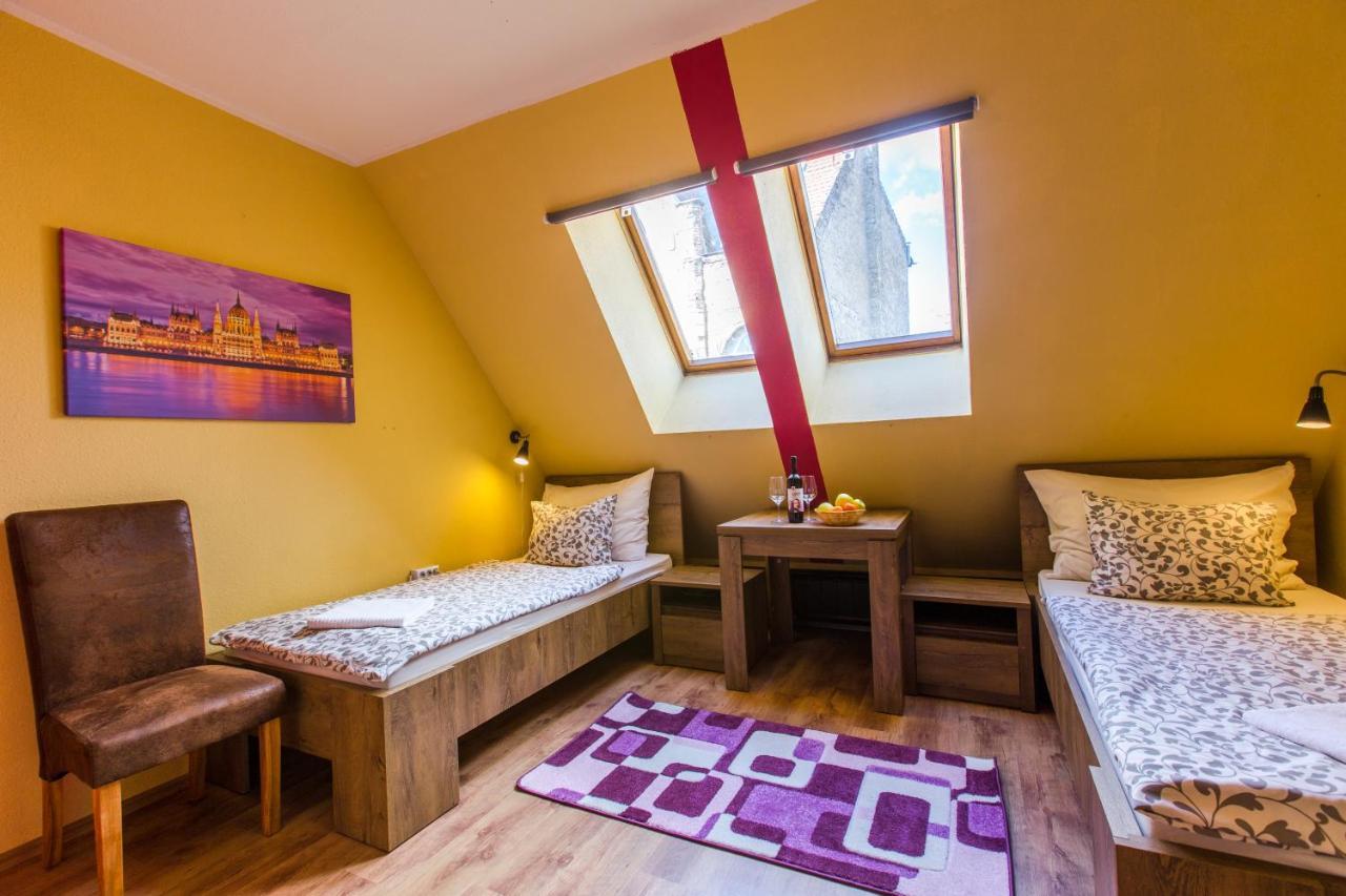 Goodmo House Hostel Budapest Ngoại thất bức ảnh